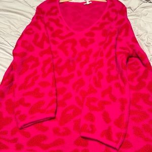 Never worn fits oversized